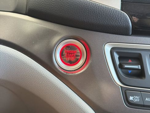 Used 2016 Honda Pilot EX image 25