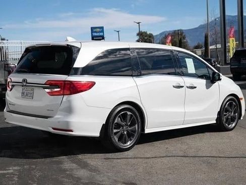 Used 2023 Honda Odyssey Elite image 5