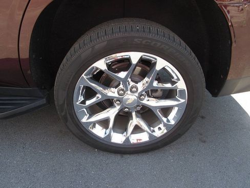 Used 2022 Chevrolet Tahoe Premier AWD/4WD image 12