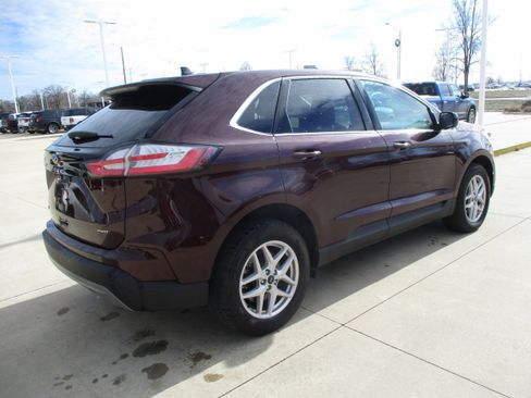 Used 2024 Ford Edge SEL w/ Convenience Package image 6