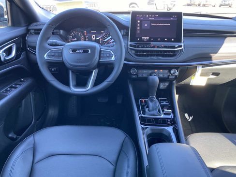 New 2026 Jeep Compass Limited image 8