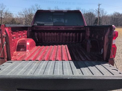 Used 2019 Chevrolet Silverado 1500 LT Trail Boss image 5