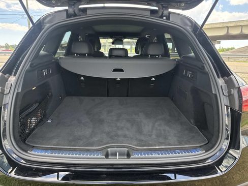Used 2026 Mercedes-Benz GLC 300 image 11