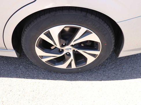 Used 2023 Subaru Legacy Premium AWD/4WD image 9