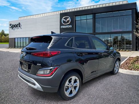 Used 2023 Hyundai Kona SEL w/ Cargo Package AWD/4WD image 3