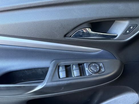 Used 2022 Chevrolet Bolt EUV Premier w/ Sun & Sound Package FWD image 14