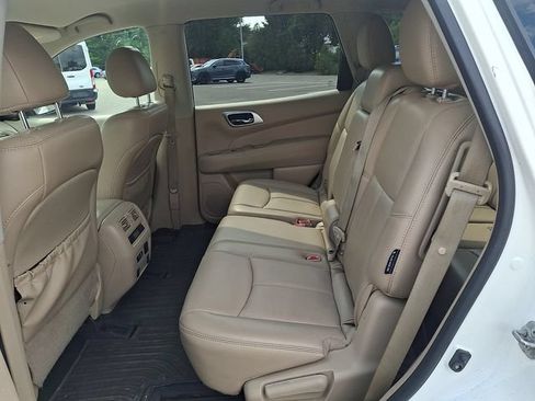 Used 2019 Nissan Pathfinder SL AWD/4WD image 10
