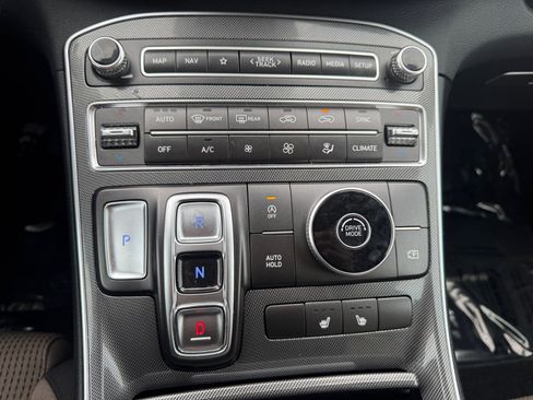 Certified 2023 Hyundai Santa Fe SEL image 18