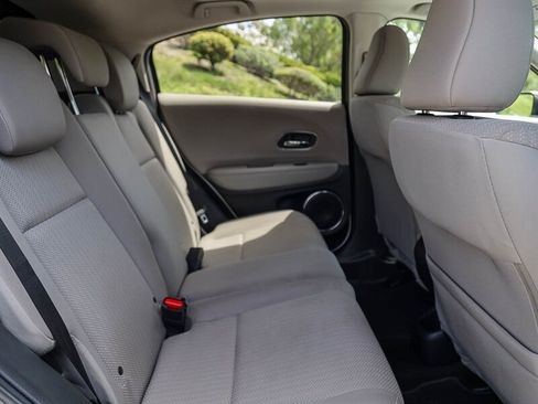 Used 2017 Honda HR-V EX image 21