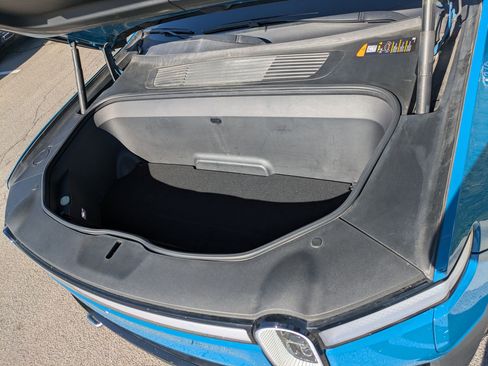 Used 2022 Rivian R1T Adventure AWD/4WD image 34