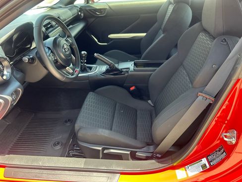 Used 2025 Toyota GR86 w/ Performance Package RWD image 10