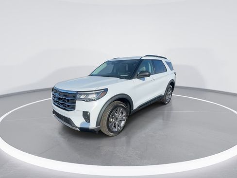 New 2026 Ford Explorer Active AWD/4WD image 5