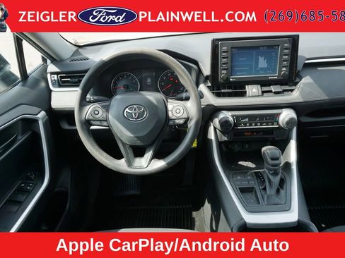 Used 2022 Toyota RAV4 LE FWD image 12