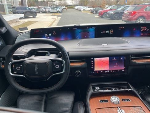 Used 2025 Lincoln Navigator L Black Label image 22