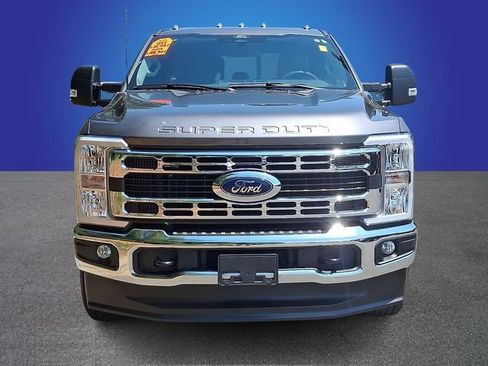 Used 2024 Ford F250 XLT AWD/4WD image 2