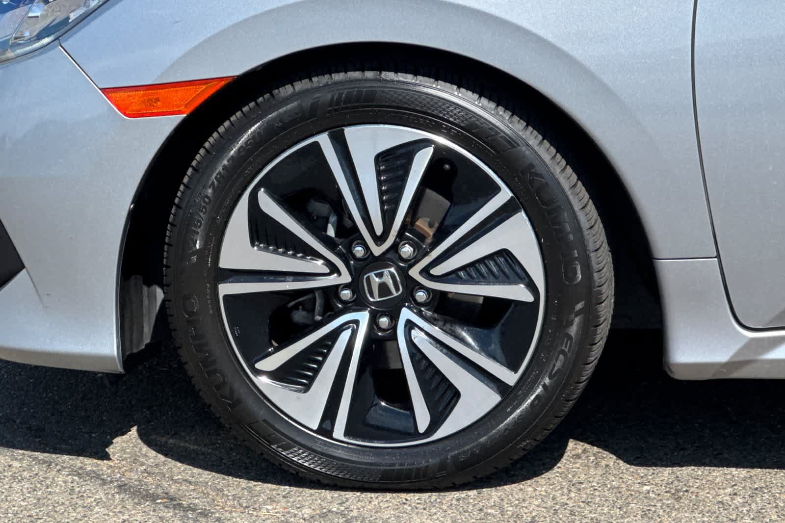 Used 2018 Honda Civic EX-T image 29