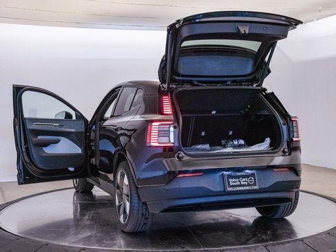 New 2025 Volvo EX30 Ultra w/ Protection Package Premier image 29