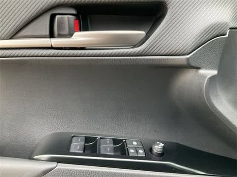 Used 2026 Toyota Camry SE w/ Convenience Package image 14