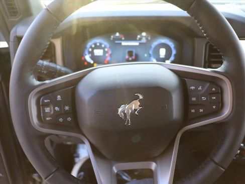 New 2026 Ford Bronco Badlands image 24
