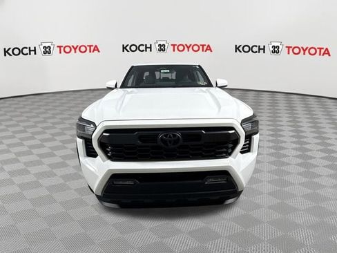 New 2025 Toyota Tacoma TRD Off-Road image 3