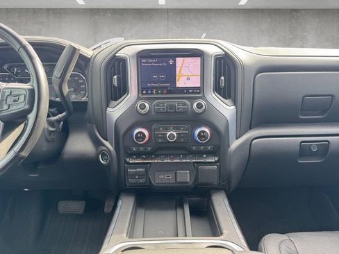 Used 2019 GMC Sierra 1500 SLT image 3