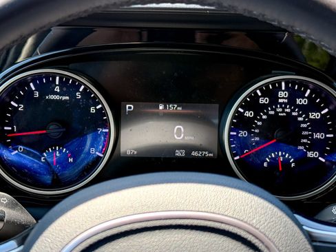 Used 2024 Kia Carnival EX FWD image 26