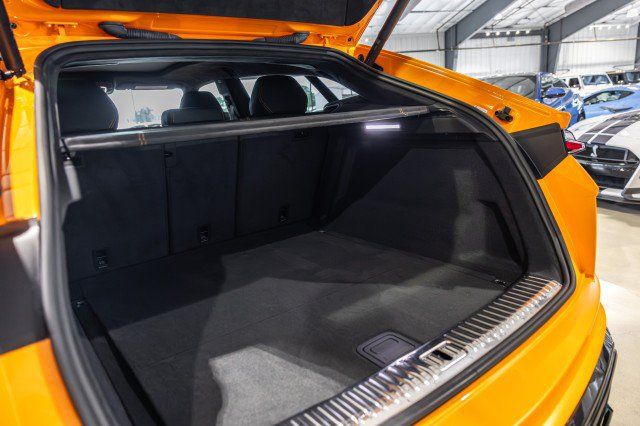 Used 2022 Lamborghini Urus AWD/4WD image 35