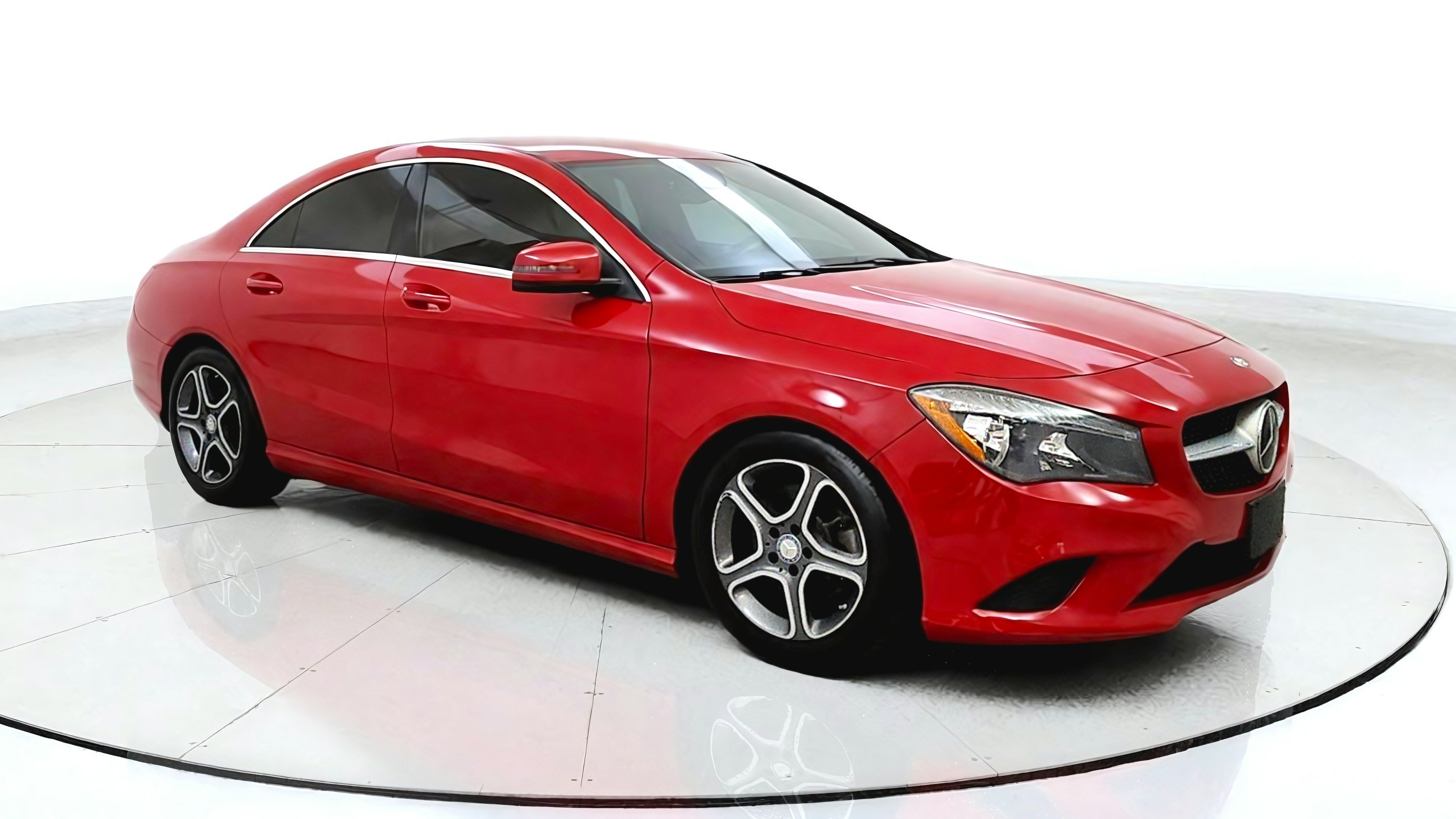 Used 2014 Mercedes-Benz CLA 250 4MATIC image 1