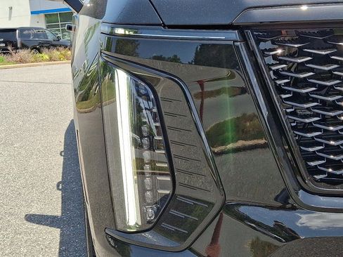 New 2026 Cadillac Escalade ESV Platinum Sport AWD/4WD image 10