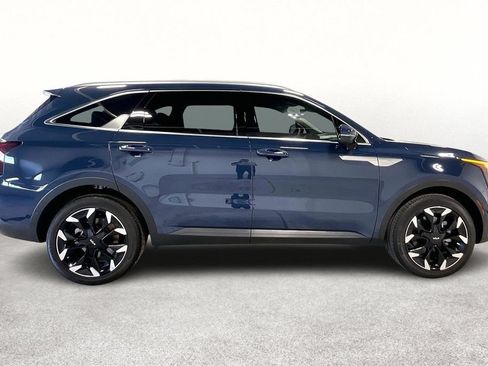 Used 2025 Kia Sorento SX FWD image 8