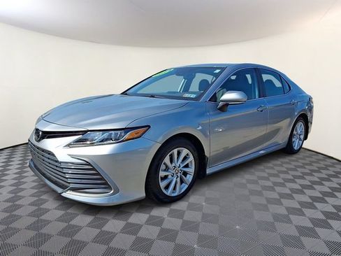 Used 2024 Toyota Camry LE w/ Convenience Package FWD image 3