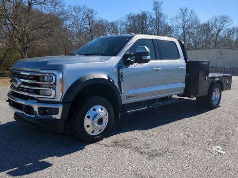 Used 2023 Ford F450 Lariat image 6