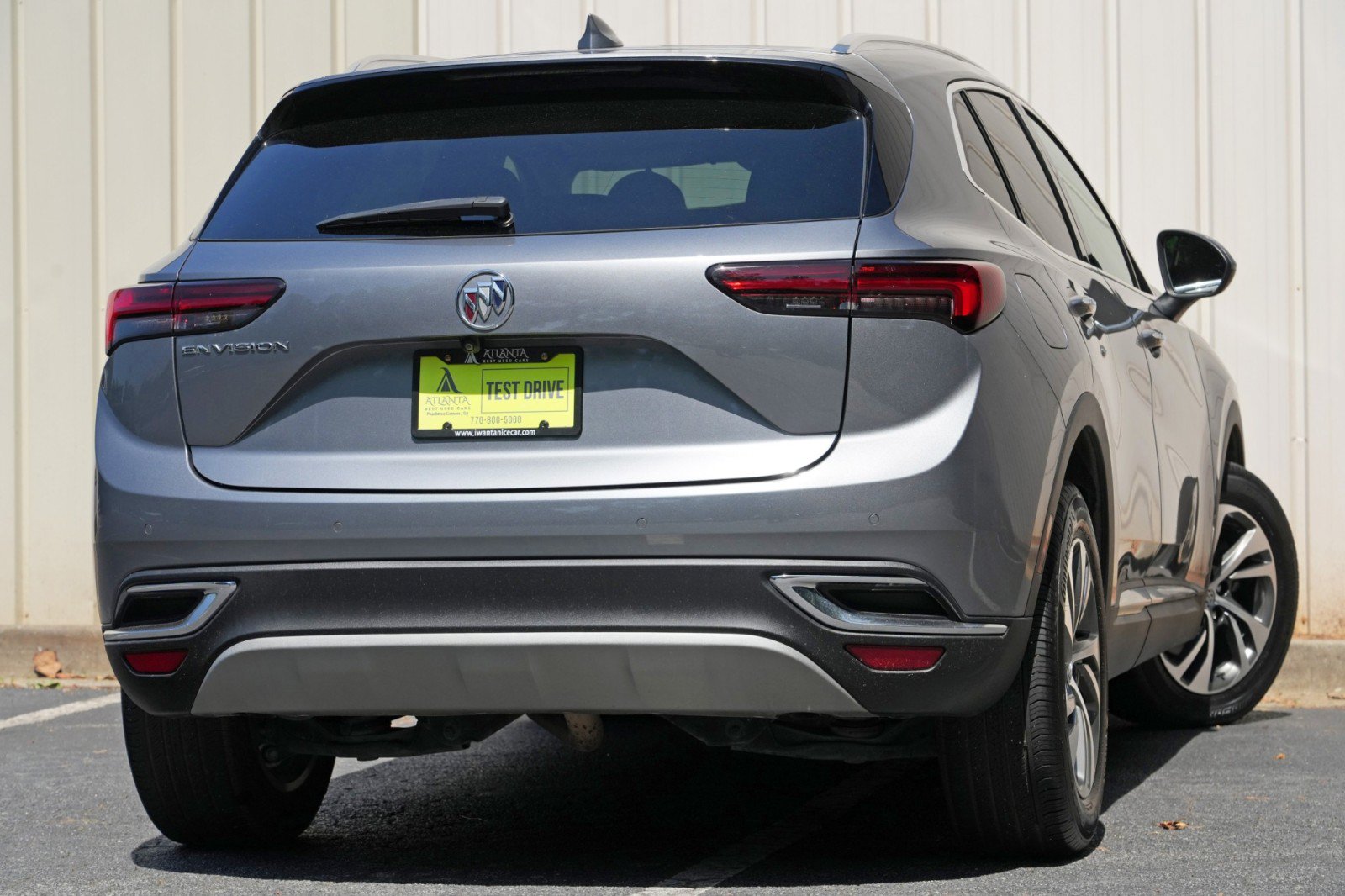 Used 2022 Buick Envision Essence w/ Safety Package FWD image 4
