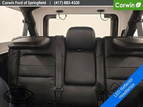 Used 2019 Jeep Wrangler Unlimited Sahara w/ LED Lighting Group AWD/4WD image 21