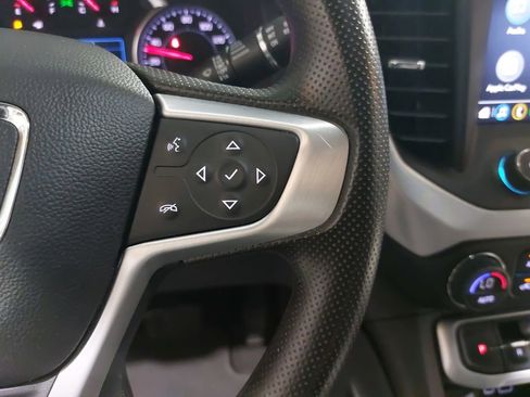 Used 2023 GMC Acadia SLE w/ Driver Convenience Package FWD image 19