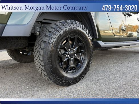 Used 2021 Jeep Gladiator Sport image 9
