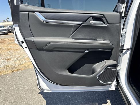 New 2026 GMC Acadia Elevation w/ Black Edition FWD image 23