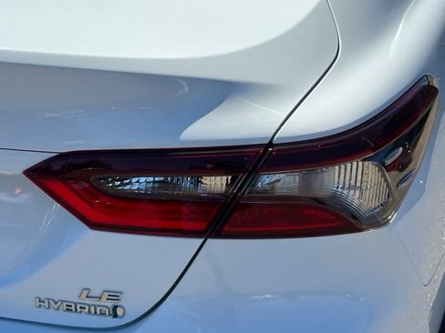 Used 2022 Toyota Camry LE FWD image 18