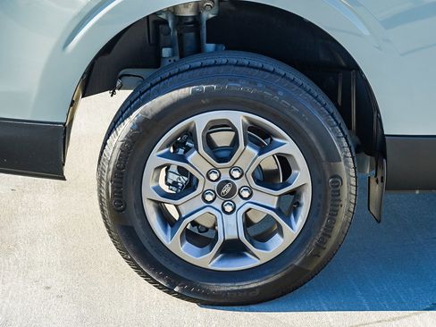 Used 2024 Ford Maverick XLT image 12