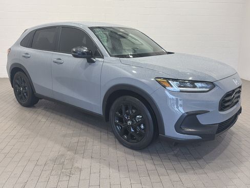 Used 2024 Honda HR-V Sport image 2