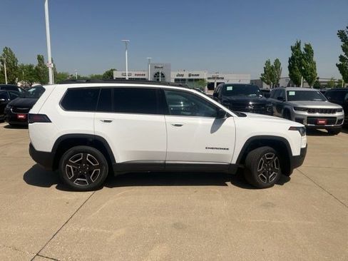 New 2026 Jeep Cherokee Laredo AWD/4WD image 5