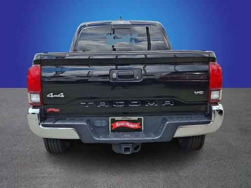 Used 2021 Toyota Tacoma SR5 AWD/4WD image 5