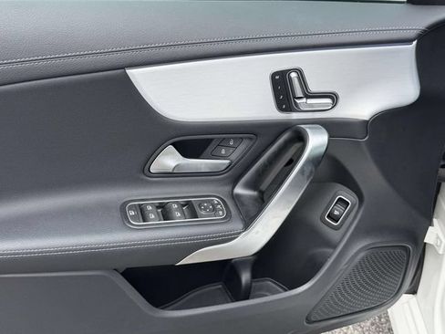 Used 2025 Mercedes-Benz CLA 250 image 15