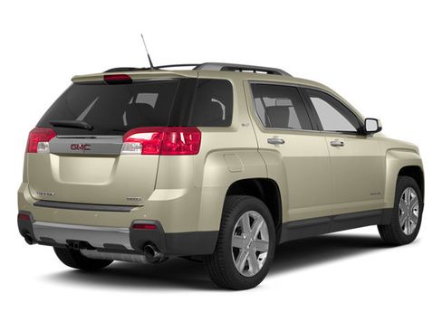 Used 2013 GMC Terrain SLT w/ Chrome and Technology Package FWD image 2