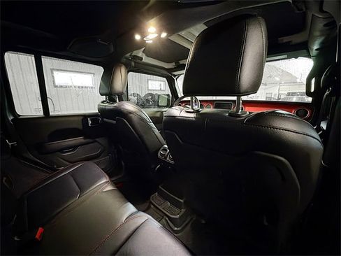 Used 2021 Jeep Wrangler Unlimited Rubicon w/ Uconnect 4C Nav & Sound Group image 11