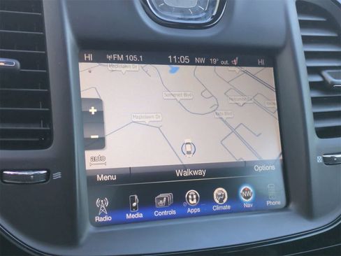 Used 2016 Chrysler 300 S w/ 300S Premium Group image 28