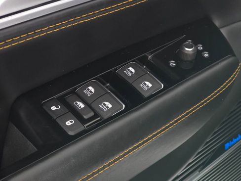 Used 2024 Jeep Grand Wagoneer L Series III AWD/4WD image 20