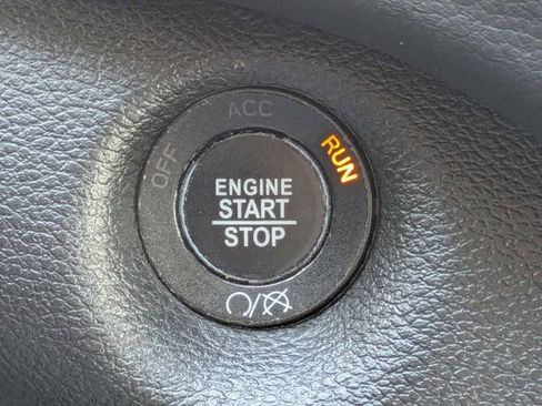 Used 2020 Jeep Cherokee Limited image 26