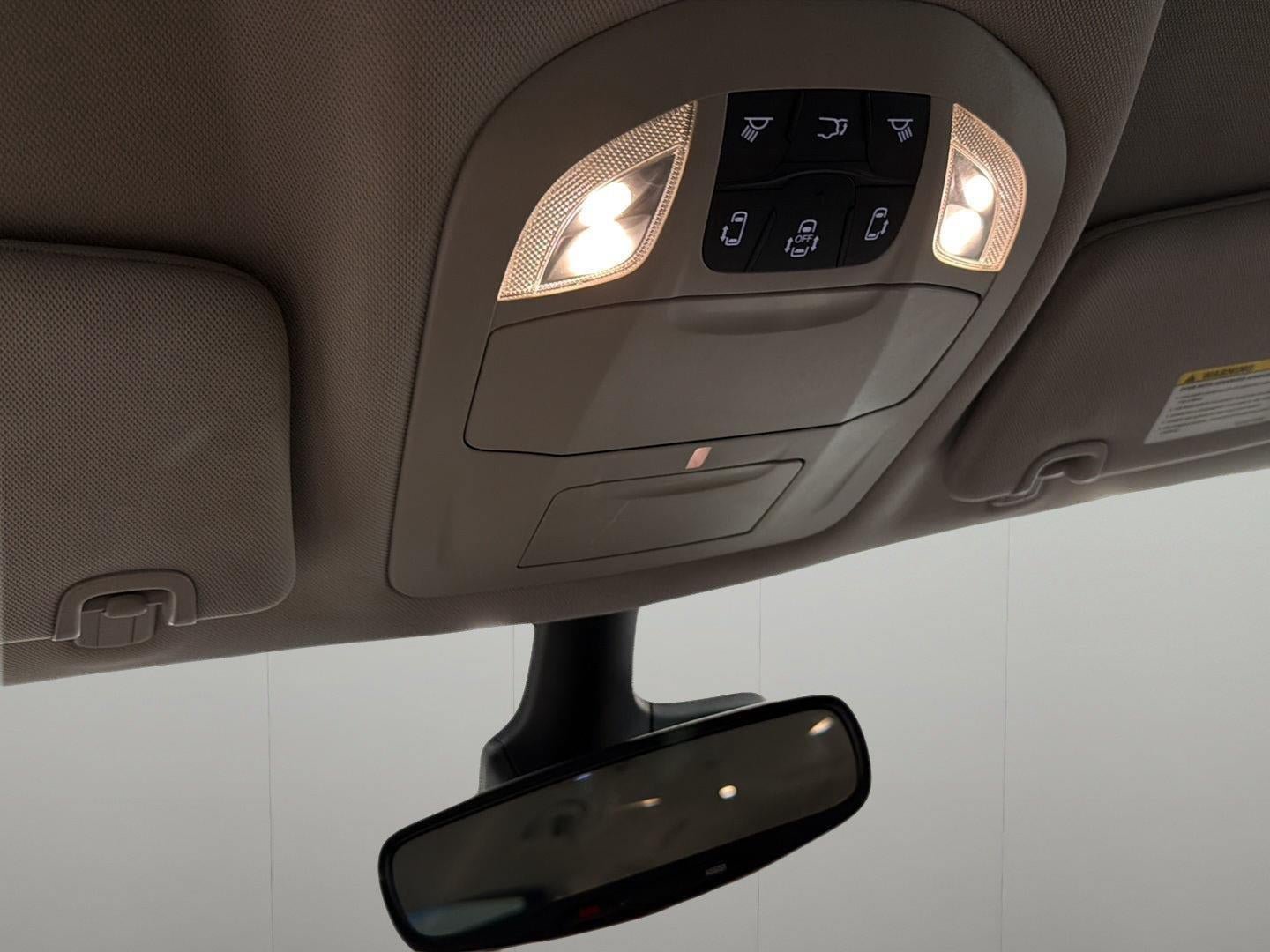 Used 2024 Chrysler Pacifica Limited FWD image 14