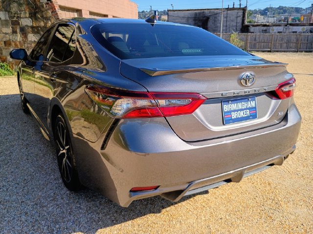 Used 2023 Toyota Camry SE w/ Convenience Package FWD image 8